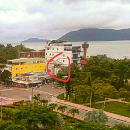Con Son Island Home Chi Khu Co Ong Exteriör bild